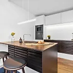 1 Bedroom Beautiful In