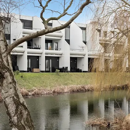 1 Bedroom Beautiful In